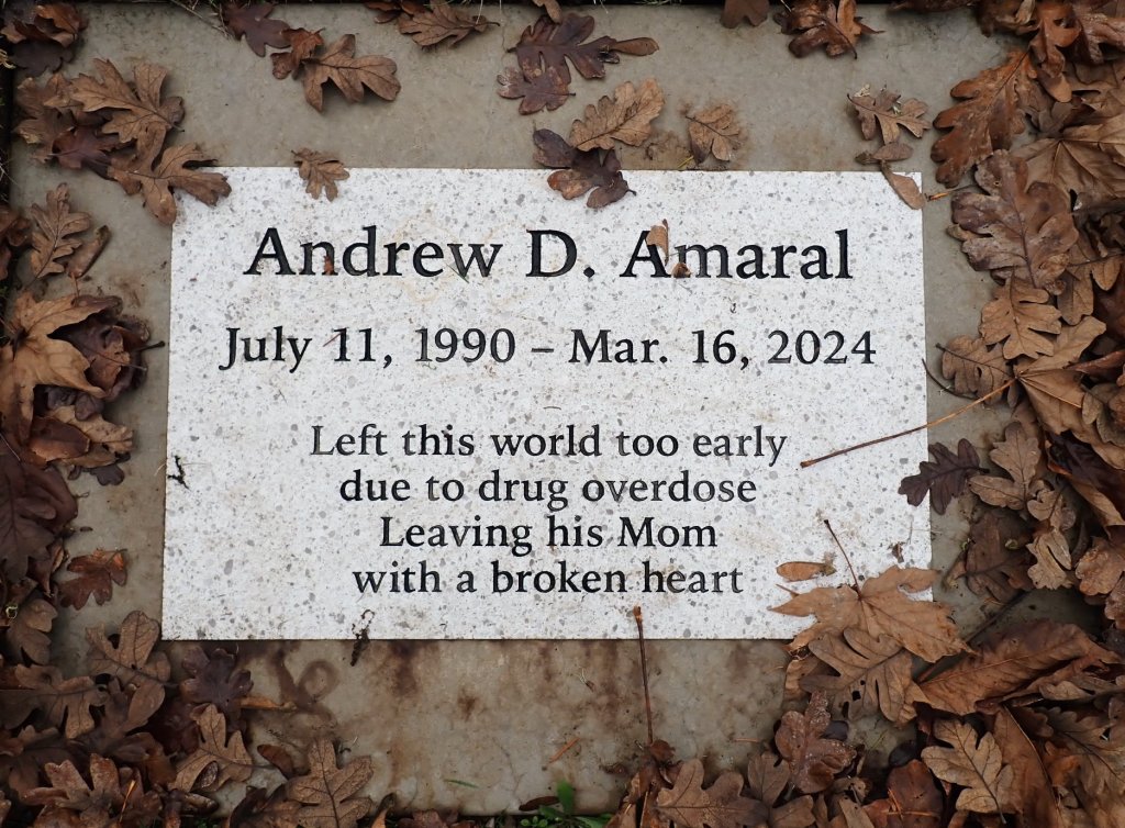 Photo of a tombstone