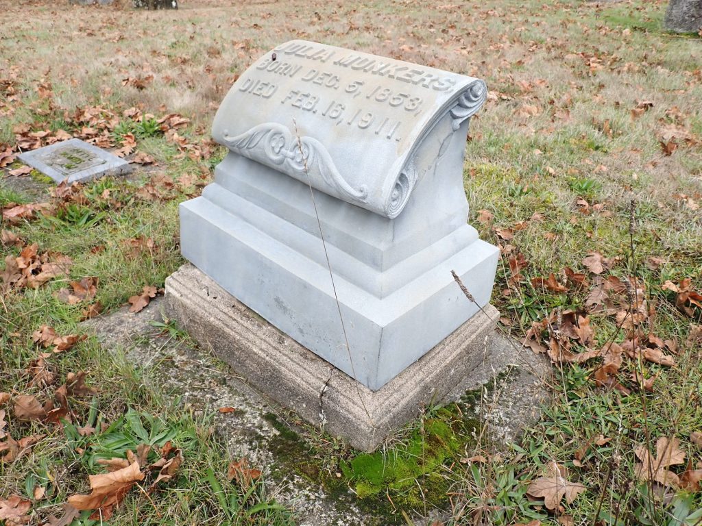 Photo of a tombstone